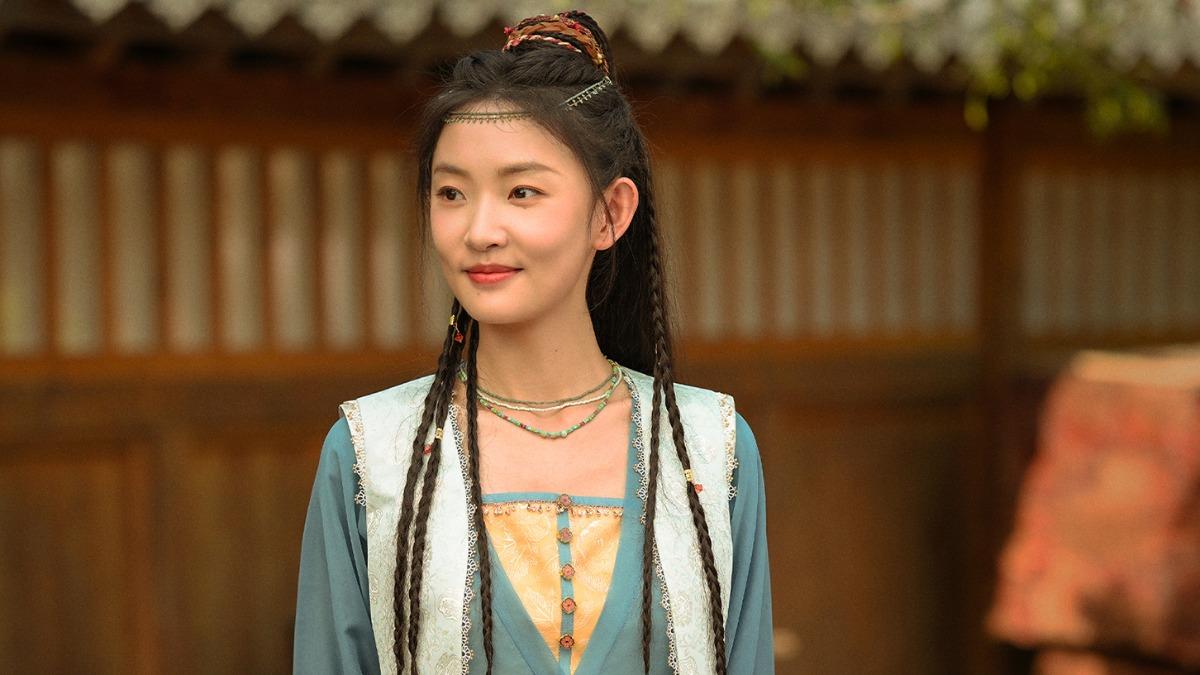 《四方館》周依然背負身世之謎。(圖/iQIYI國際站提供)