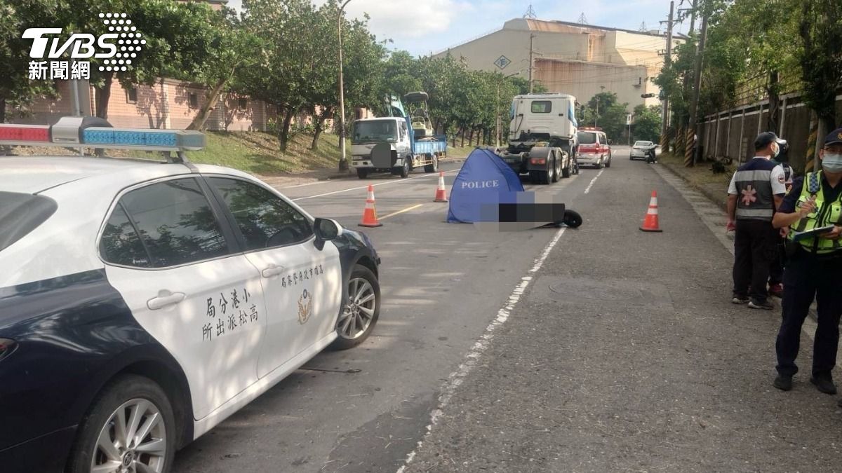 快訊／高雄死亡車禍！82歲騎士遭曳引車輾斃　頭部破裂慘死