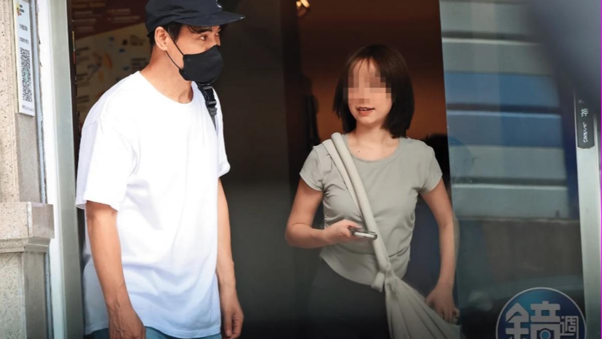 昔爆偷吃空姐、女兒幼稚園老師!翁家明「陪攀短髮嫩妹」全直擊