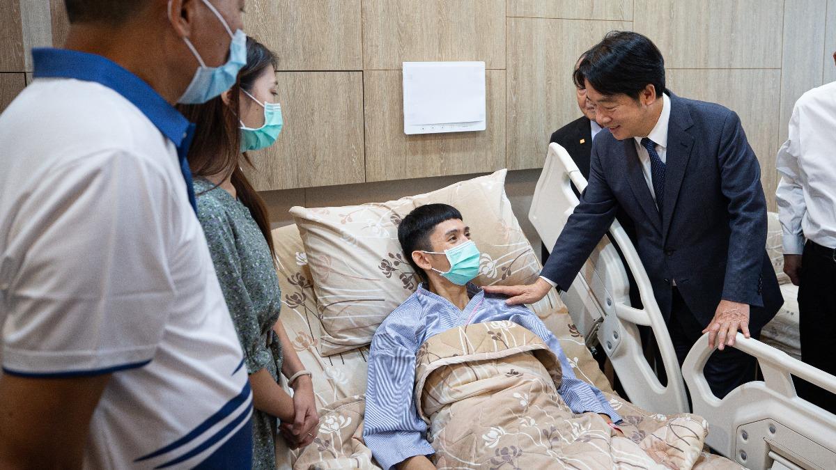 幻象失事謝沛勳治療3天今火速出院慶中秋 赴新竹檢查續追飛官夢