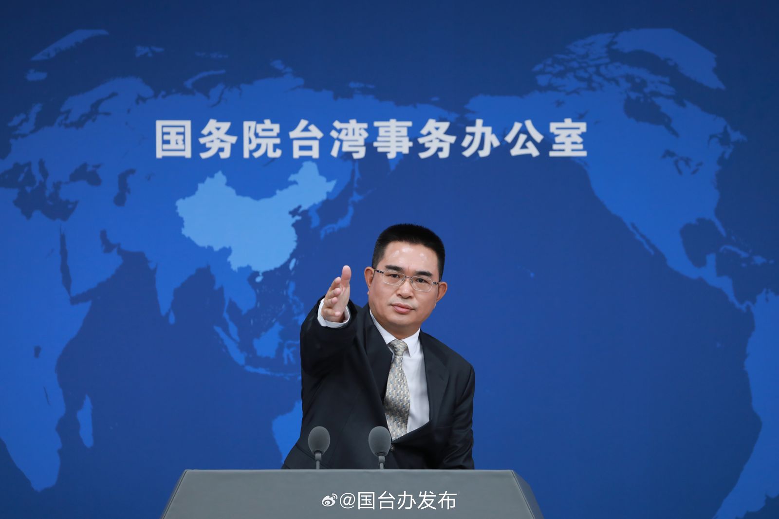 國台辦發言人陳斌華今力挺林依晨，表示「表達對中華兒女身分的認同，何錯之有？」（圖／翻攝自國台辦發布微博）