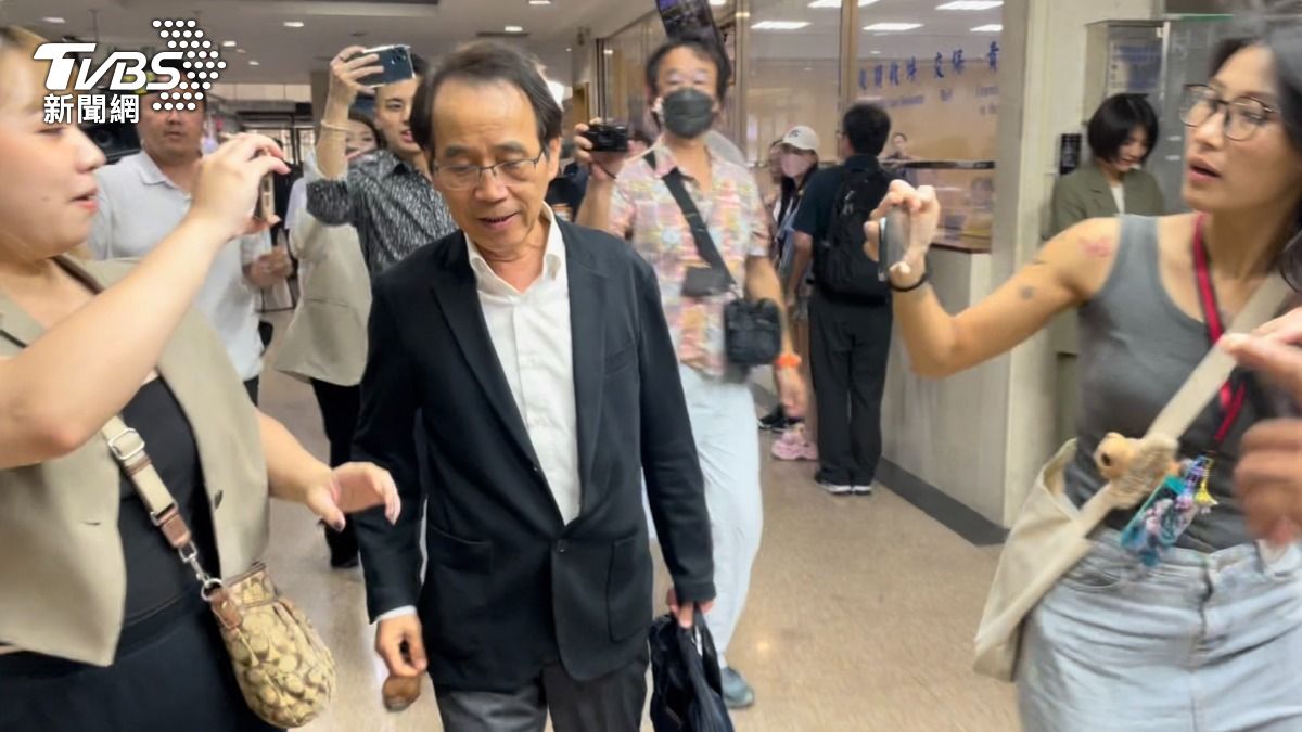 高雄市副市長林欽榮接受檢廉偵訊,訊後請回。(圖/潘千詩攝)