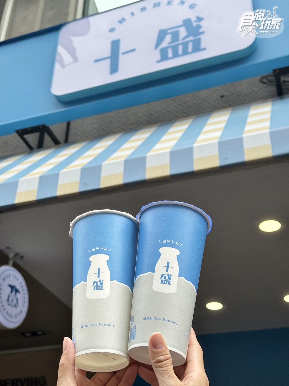 即日起至9/18期間,於門市購買任2杯大杯新品就送「冬焙蕎麥」1杯。(圖/陳倍玉攝)