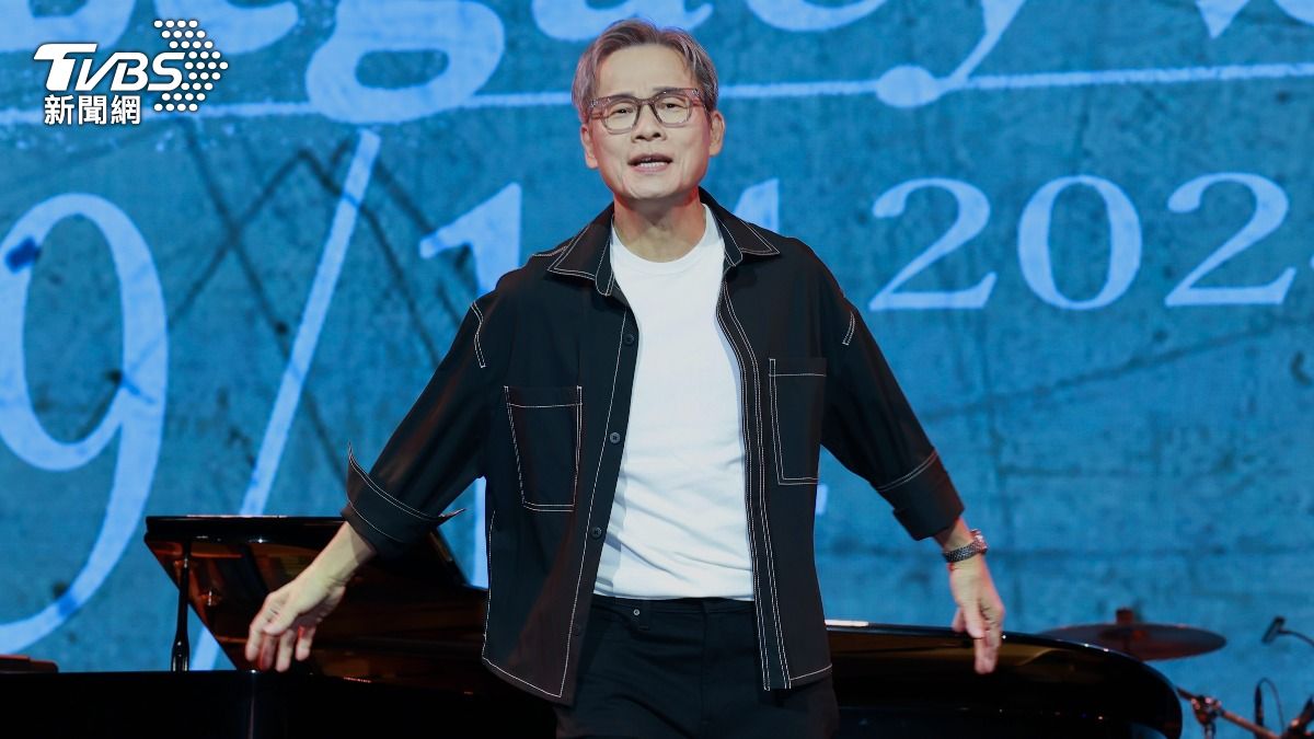 羅大佑尷尬!唱一半台下激喊「台灣是中國的」 當場被帶走畫面曝