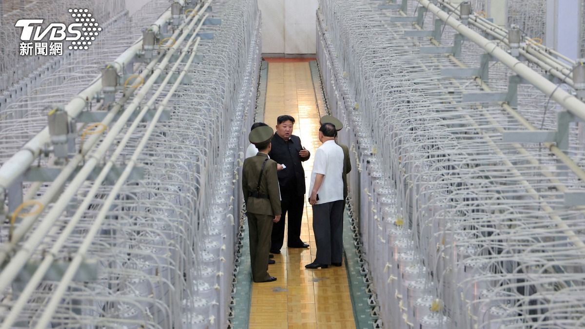 北韓首度公開濃縮鈾設施　金正恩親自視察樂開懷：光看就渾身是勁　