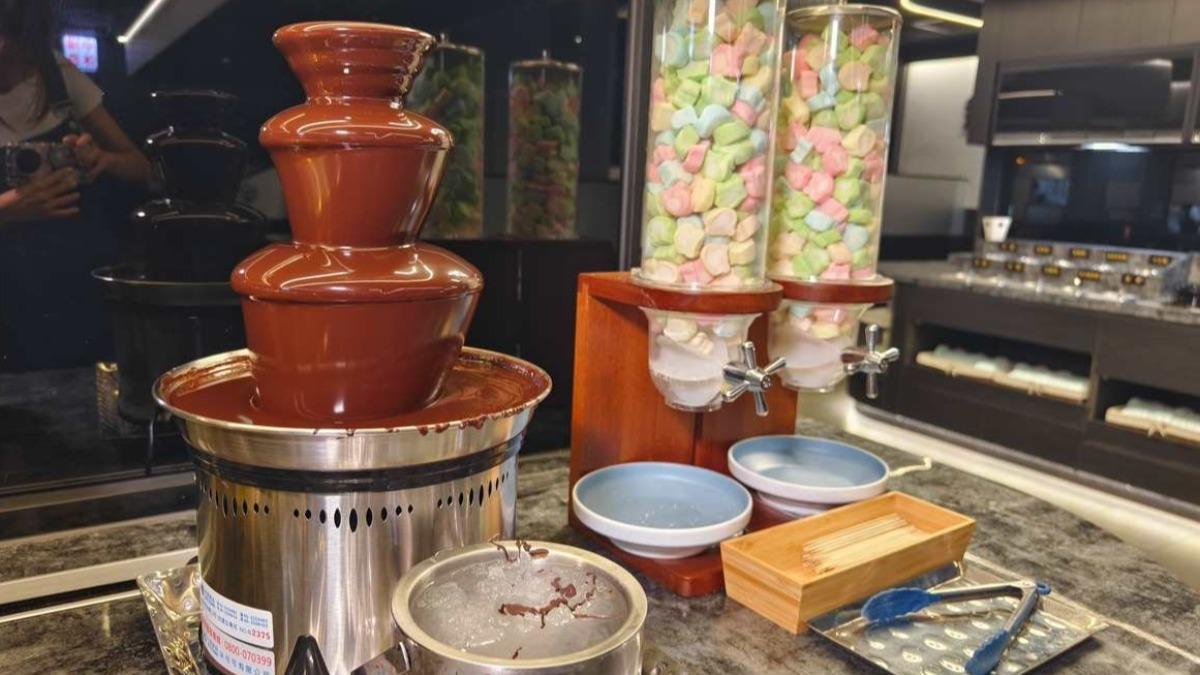 甜品DIY很受歡迎。(圖/「美食好芃友」提供)