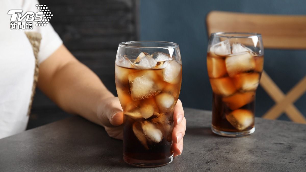 喝可樂會傷精?醫師曝真相 「1飲品」才是真兇手:精蟲游不動