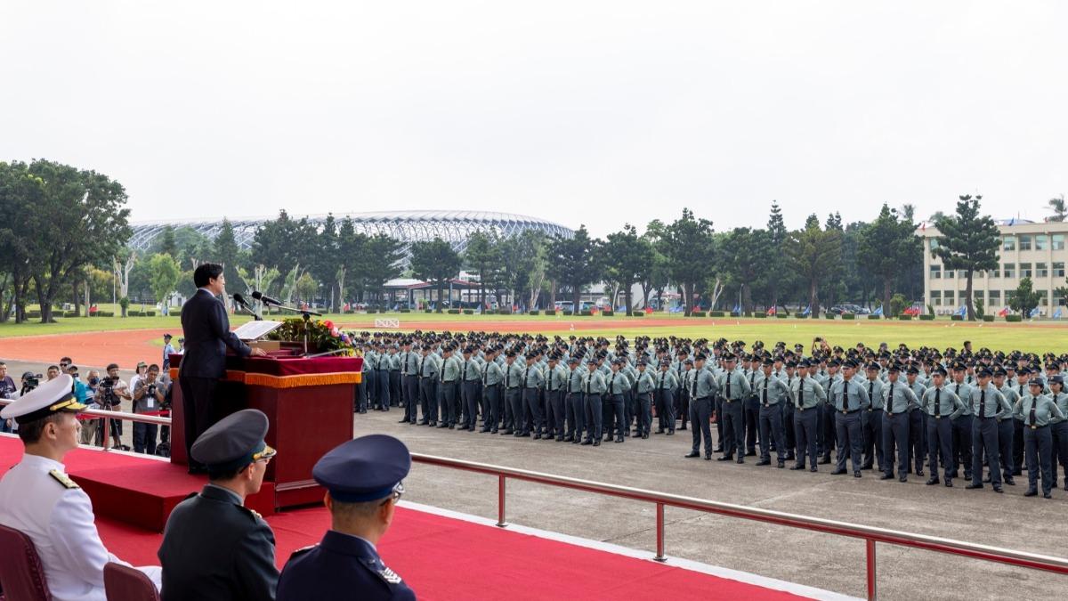 總統賴清德今(13日)首度主持「113年三軍士官新生聯合開學典禮」。(圖/總統府提供)