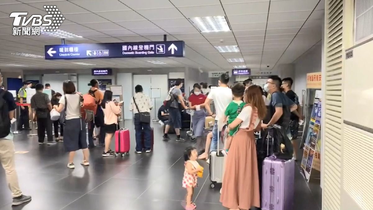 炸雷雨!2機場「暫停地面作業」 7航班慘延誤