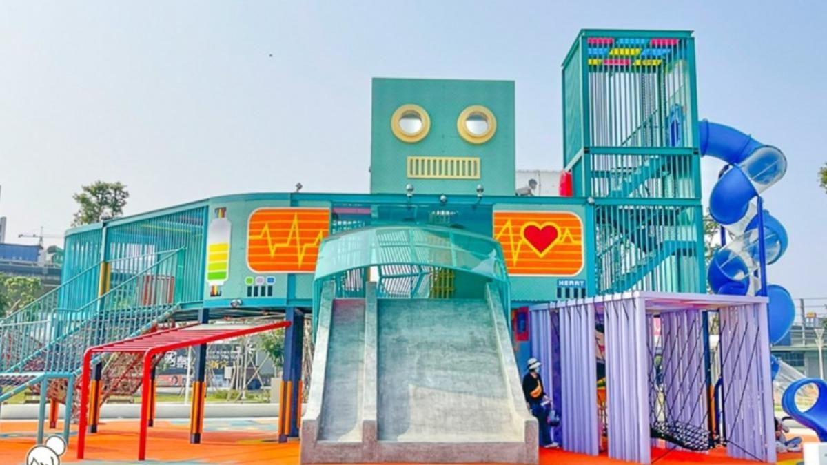 保安兒童貨櫃主題公園以機器人為主題。(圖/跟著尼力吃喝玩樂提供)