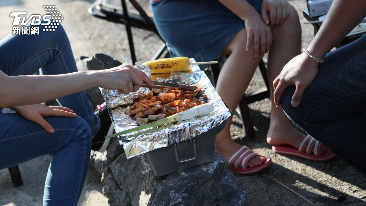 50人烤肉預算2萬?他求高CP值食材 麥當勞親回「超神菜單」