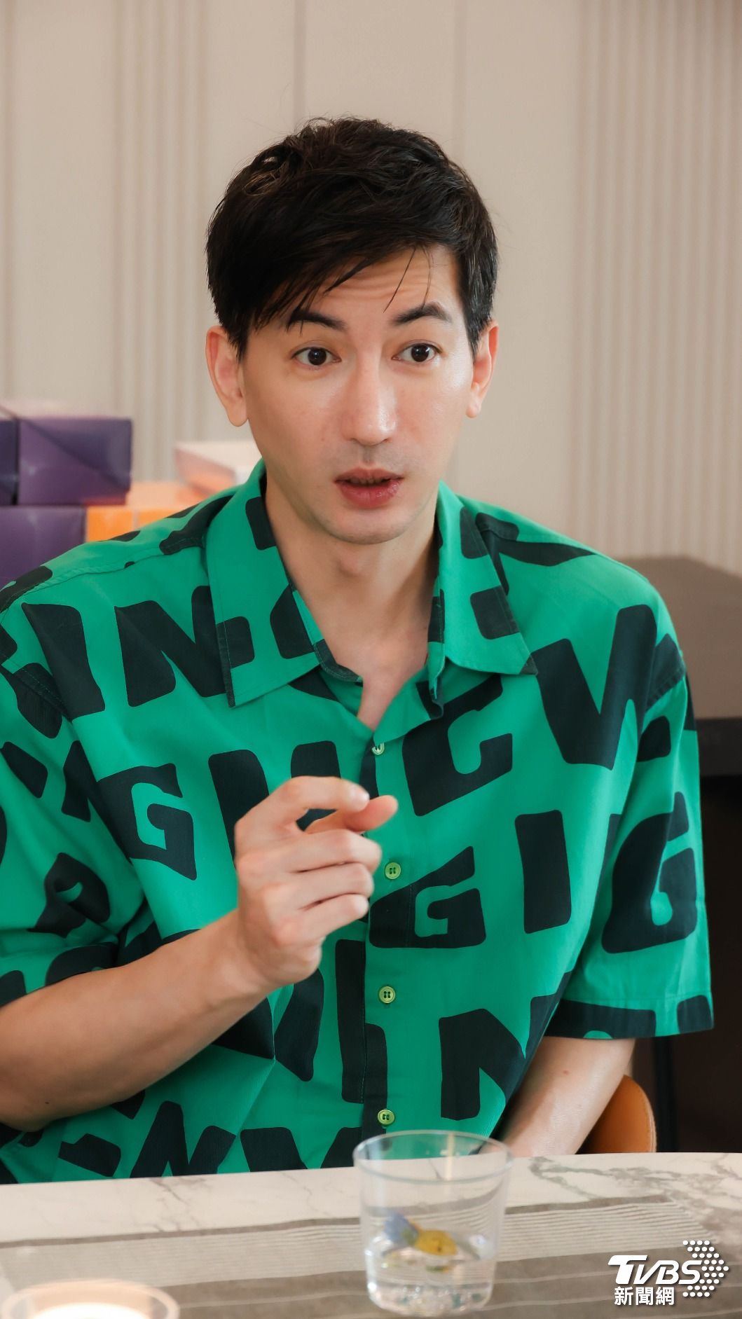 林琮軒分享當房仲時的直覺。(圖/張哲鳴攝)
