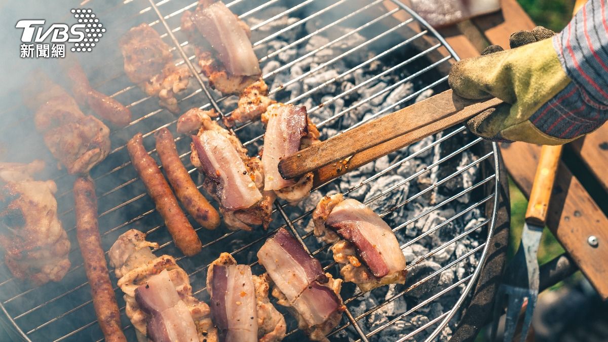 烤肉注意!天天吃超過100克「紅肉」 大腸癌風險飆升17%
