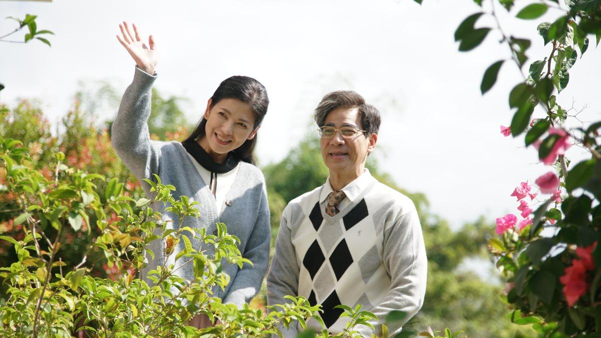 高齡47歲生雙胞胎!「擋泥板女神」消失演藝圈10年曝婚姻現況