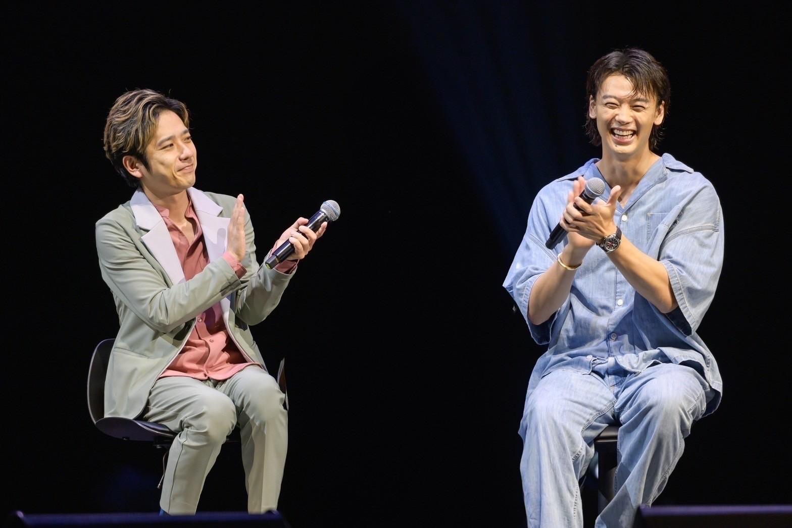 二宮和也(左)、竹內涼真相隔6年再度共演《黑色止血鉗2》。
