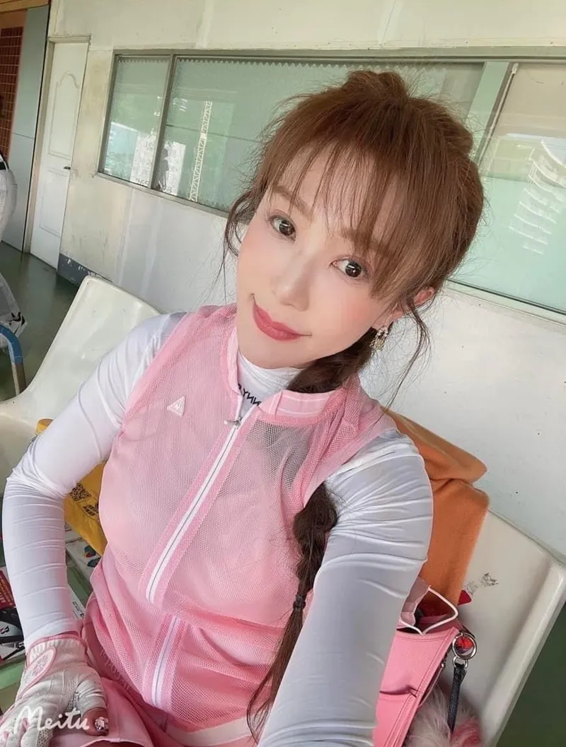 王子苓和李珍妮因富商飯局上吵架,竟糾葛了快一年。(圖/翻攝自王子苓臉書)