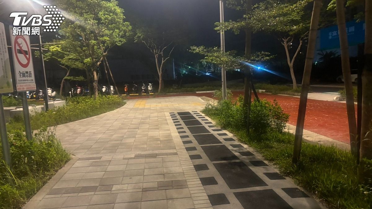 阿伯太火爆!勸男童「公園內別騎車」遭回嘴 他潑水洩憤下場曝