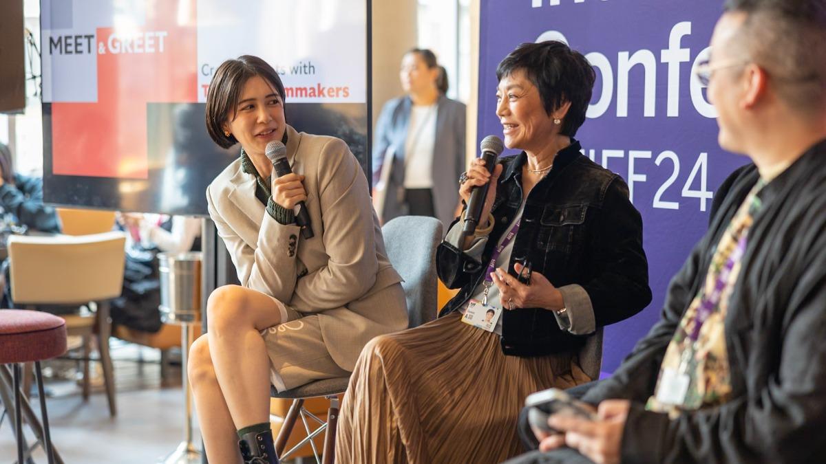 劉奕兒、張艾嘉在片中飾演母女,私下也會叫對方媽媽。(圖/文策院提供)