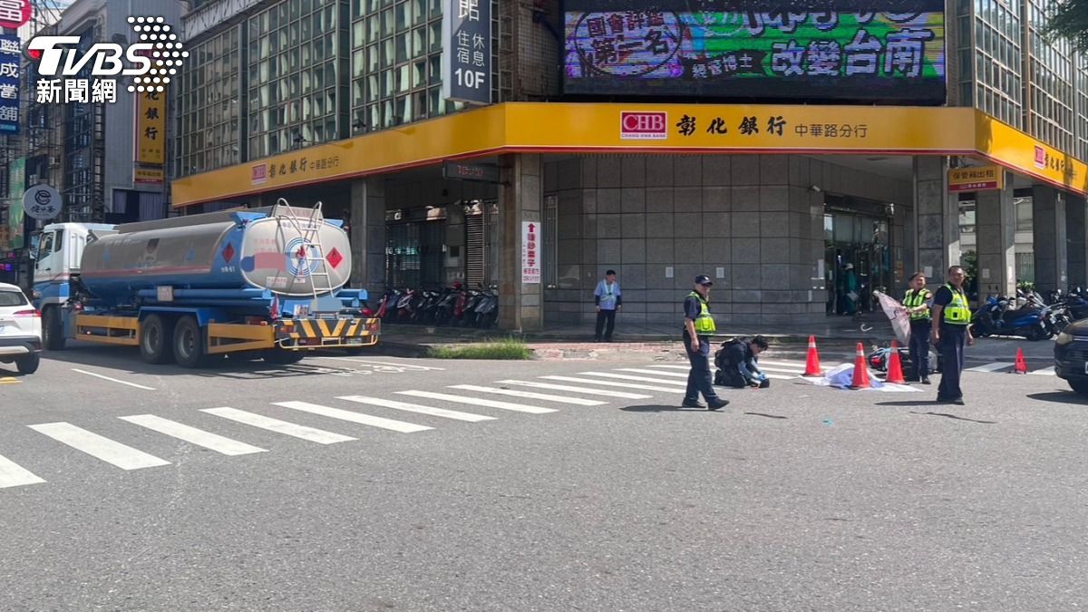 快訊/台南死亡車禍!油罐車、機車擦撞 女騎士「頭部變形」亡