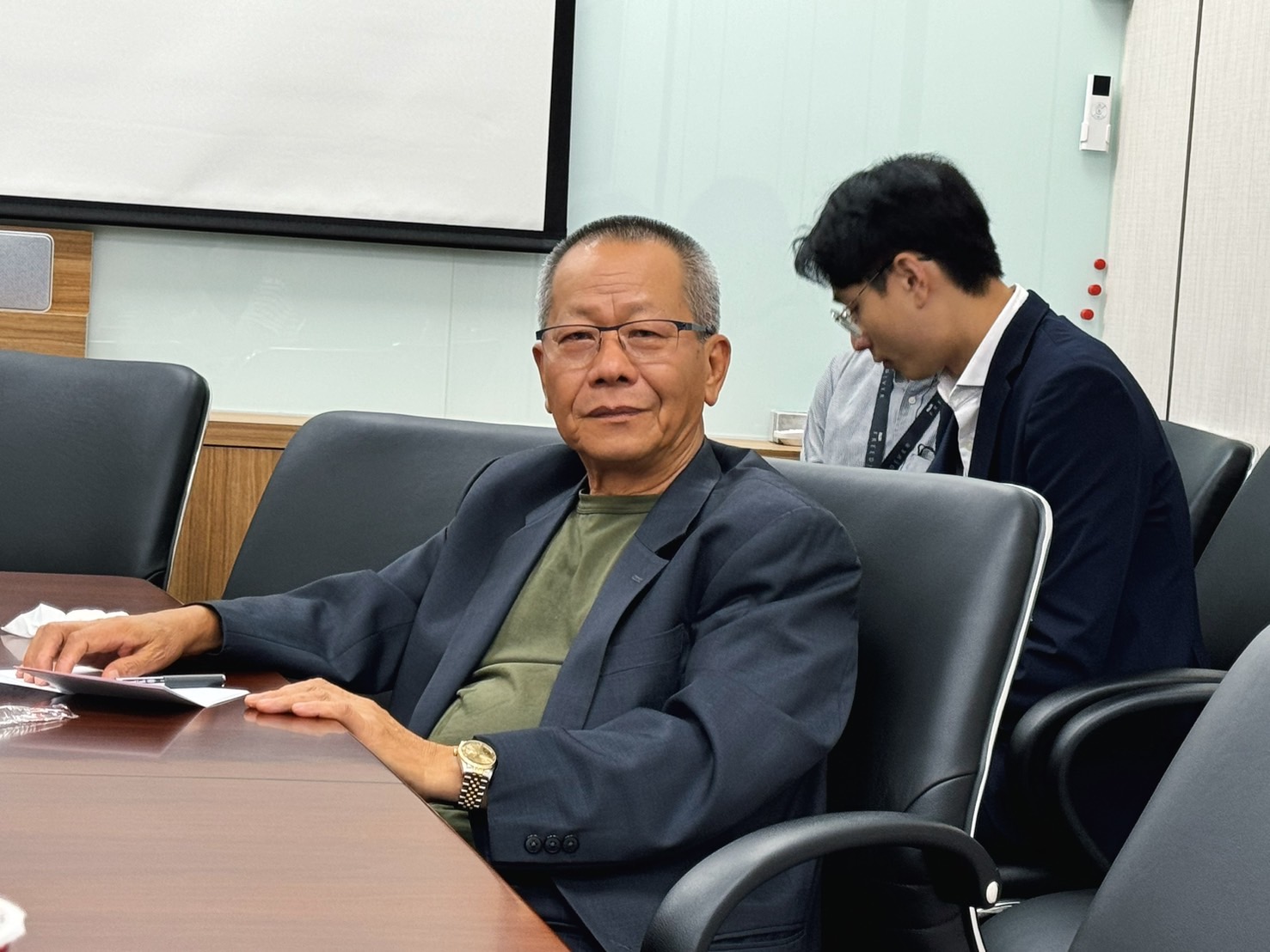 新勝實業老員工張枝明。(圖/謝佩穎攝)