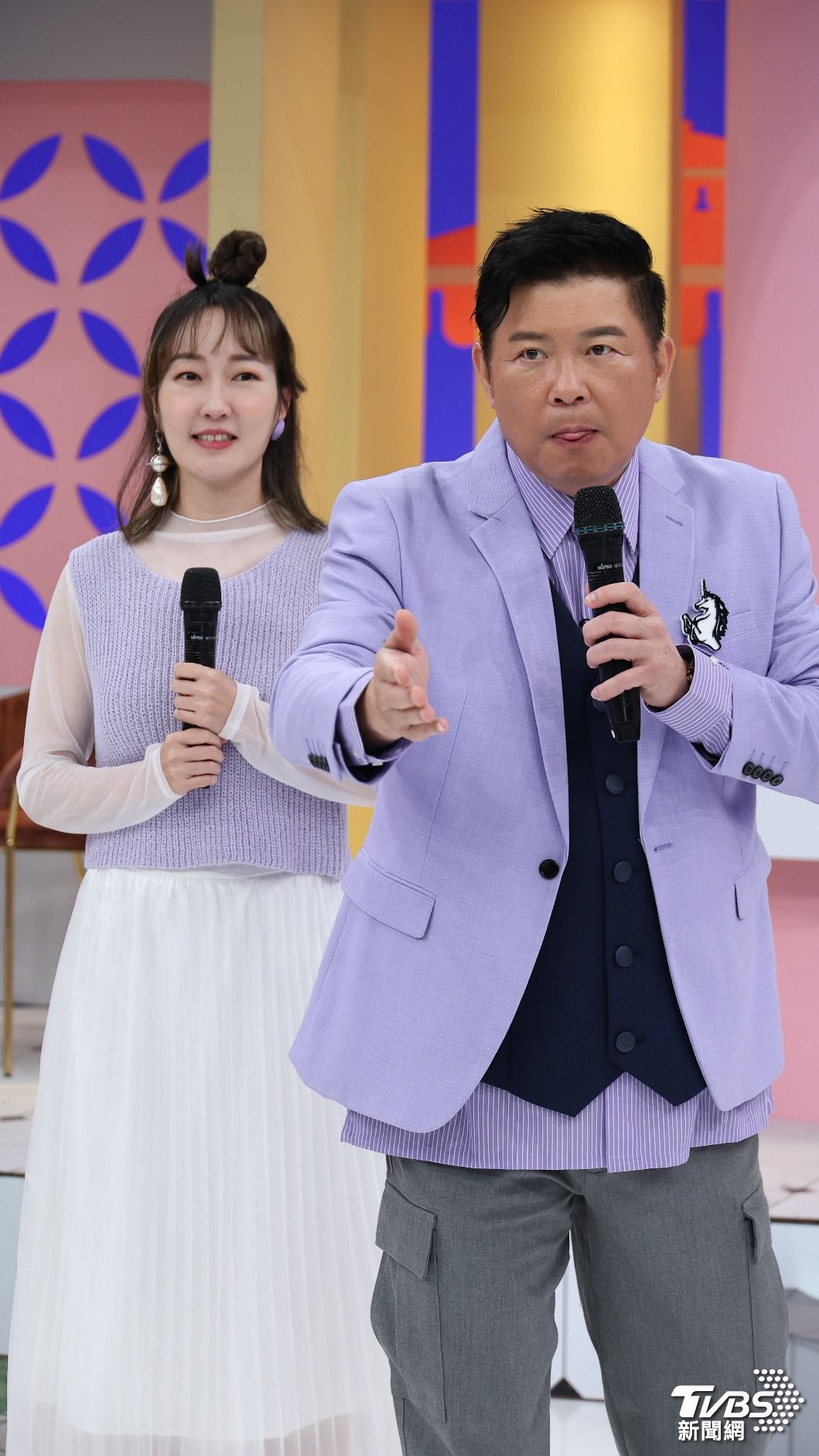 曾國城和巴鈺主持默契沒話說。(圖/張哲鳴攝)