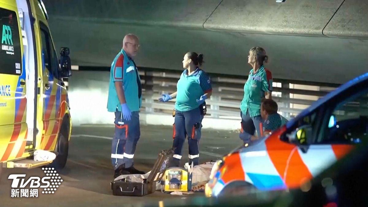 荷蘭爆隨機殺人!嫌犯高喊「真主至大」 狂揮雙刀釀1死1傷