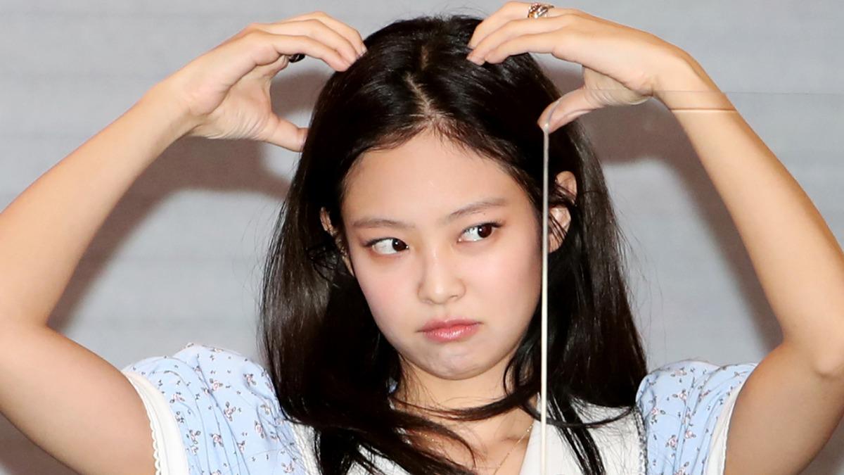 Jennie首聊室內吸菸爭議！　無奈道歉全因韓國文化：我能怎樣？