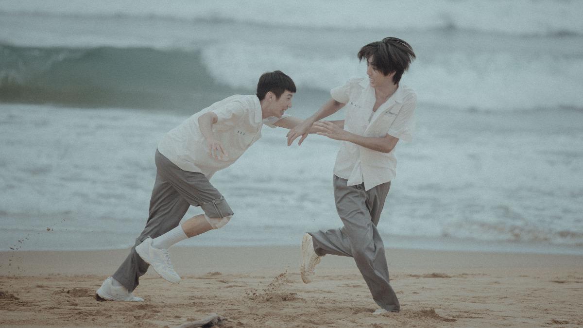 校園青春電影《為我辦一場西式的喪禮》將在10月25日全台上映。 (圖/東橫一有限公司提供)