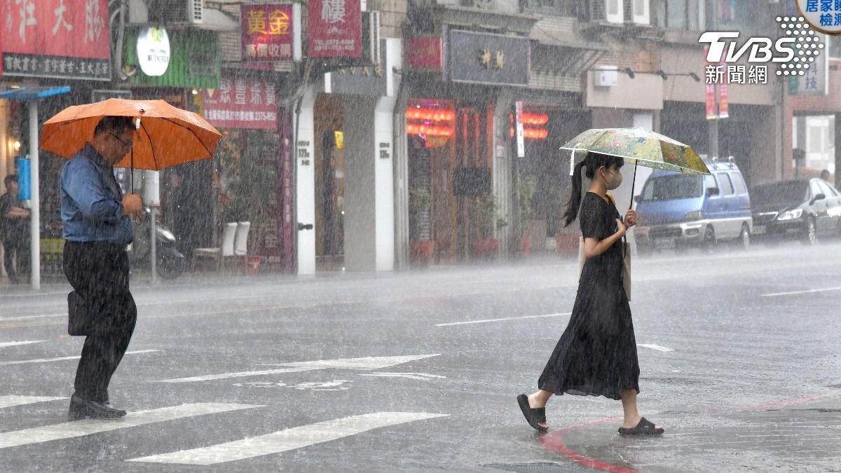 天氣/國家警報大響!雷雨轟7地 11縣市豪大雨特報下到晚上