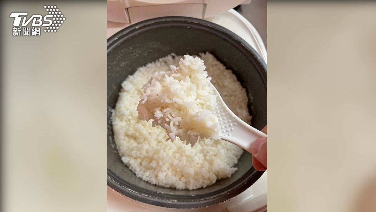白飯保溫別超過這時間!日媒揭恐發黃變質 2大NG行為狂生菌