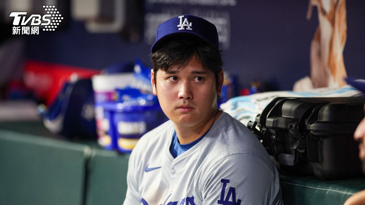 大谷翔平20日轟出3響炮,以單場3支全壘打、2次盜壘和10分打點的鬼神成績完成史無前例的「單季50轟50盜」。(圖/達志影像路透社)