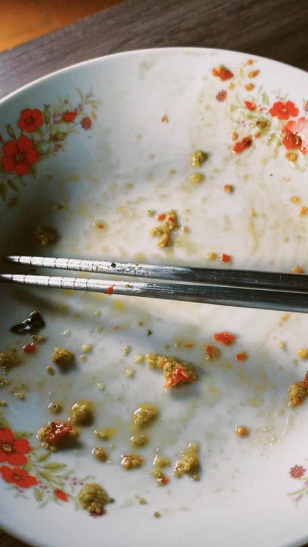阿爆分享小米粽完食照,以行動力挺家鄉傳統美食。(圖/翻攝自阿爆臉書)
