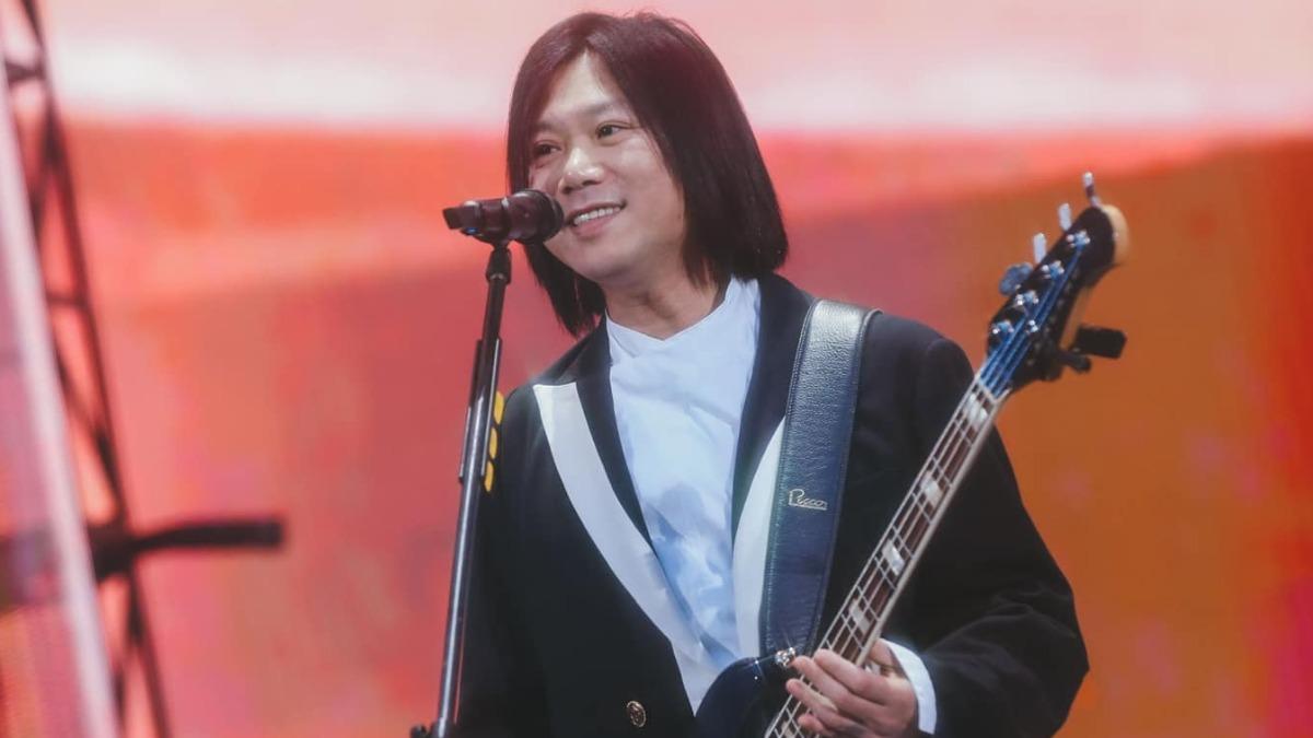 瑪莎隨五月天完成大巨蛋演出後,又立刻趕到小巨蛋幫麋先生打氣。(圖/翻攝自五月天臉書)