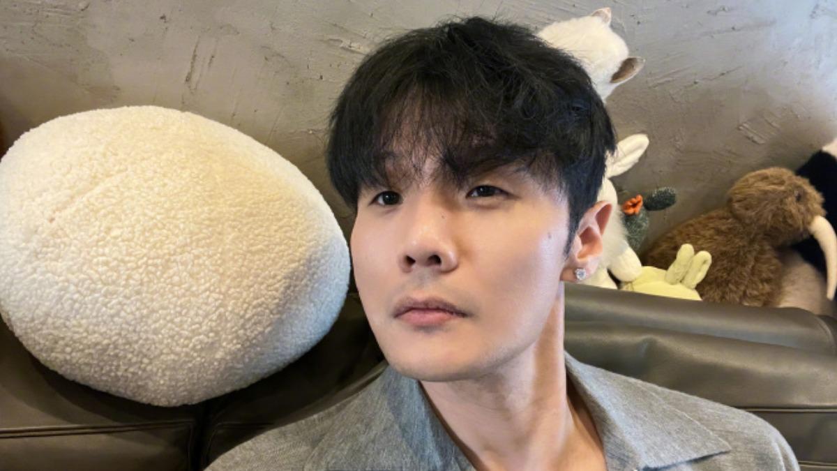 李榮浩變雙眼皮了!「驚人樣貌」曝光 直接撞臉周杰倫