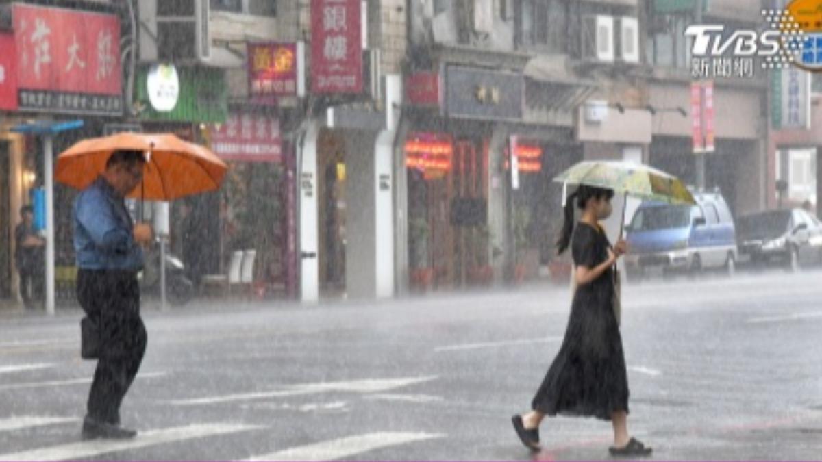 天氣/國家警報響了!大雷雨狂轟3縣市 豪雨特報警戒區出爐
