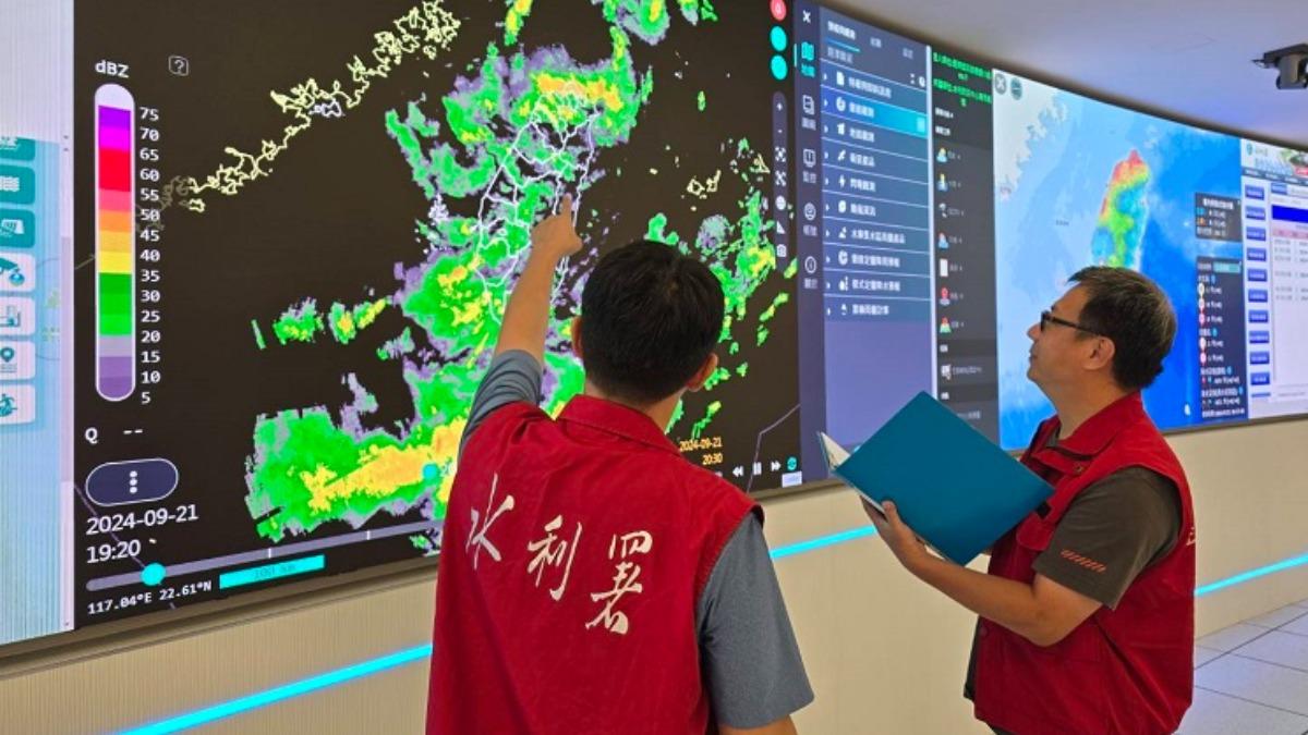 出門注意！大雷雨狂轟雙北　台北市大安、信義列淹水警戒