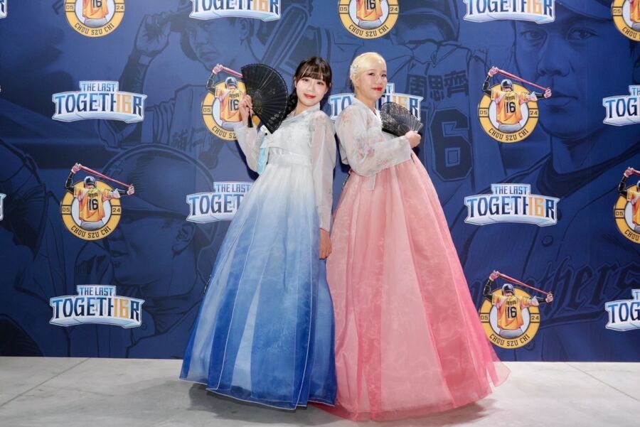 邊荷律、李丹妃美翻大巨蛋4萬球迷。（圖／宏將多利安國際提供）