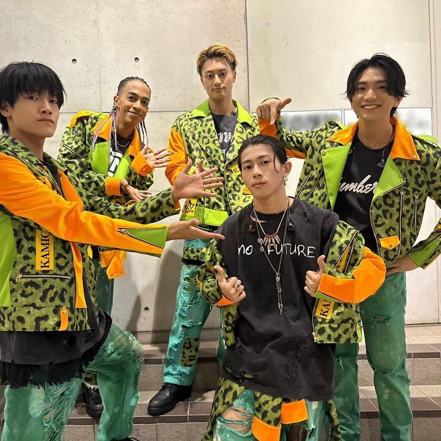 Ae!group末澤誠也(右二)因行程撞期,第二天才參與活動。(圖/翻攝自Ae!group IG)