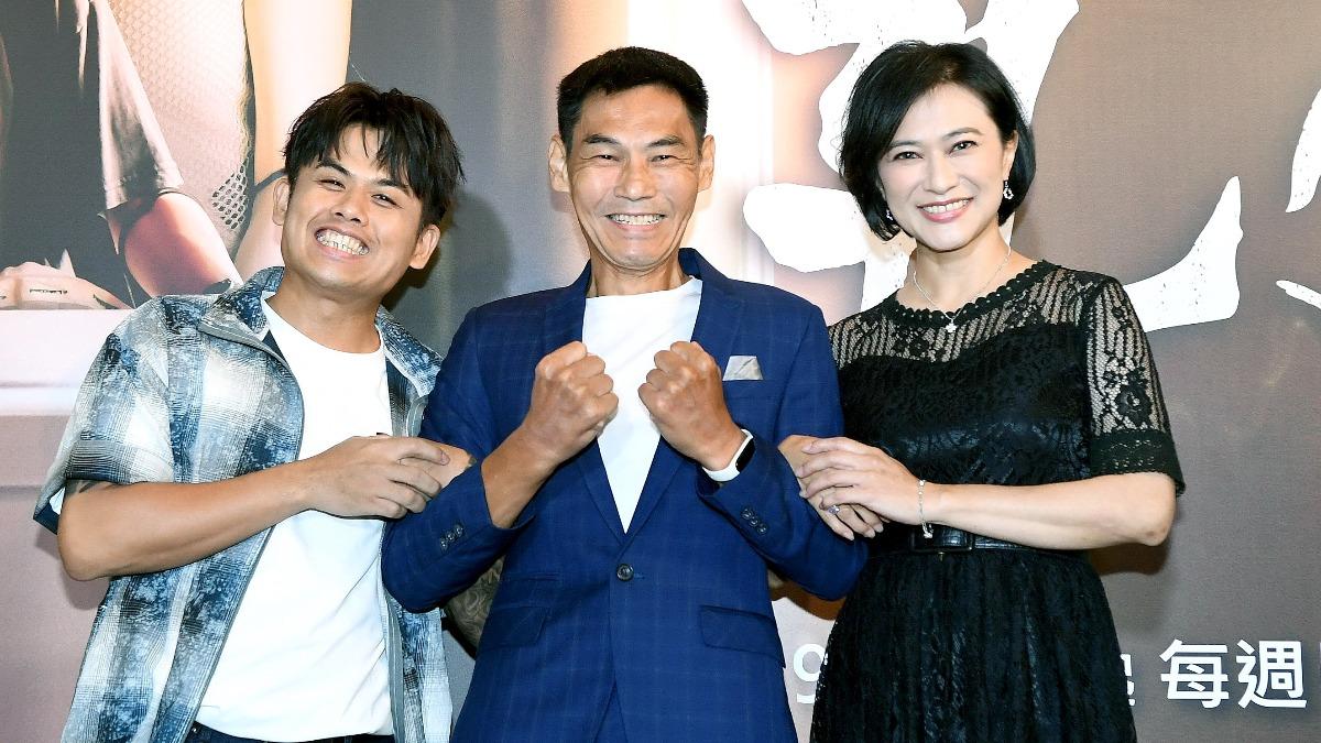 張再興(左起)、夏靖庭、章家瑄是《孔雀魚》黑道組。(圖/華視提供)