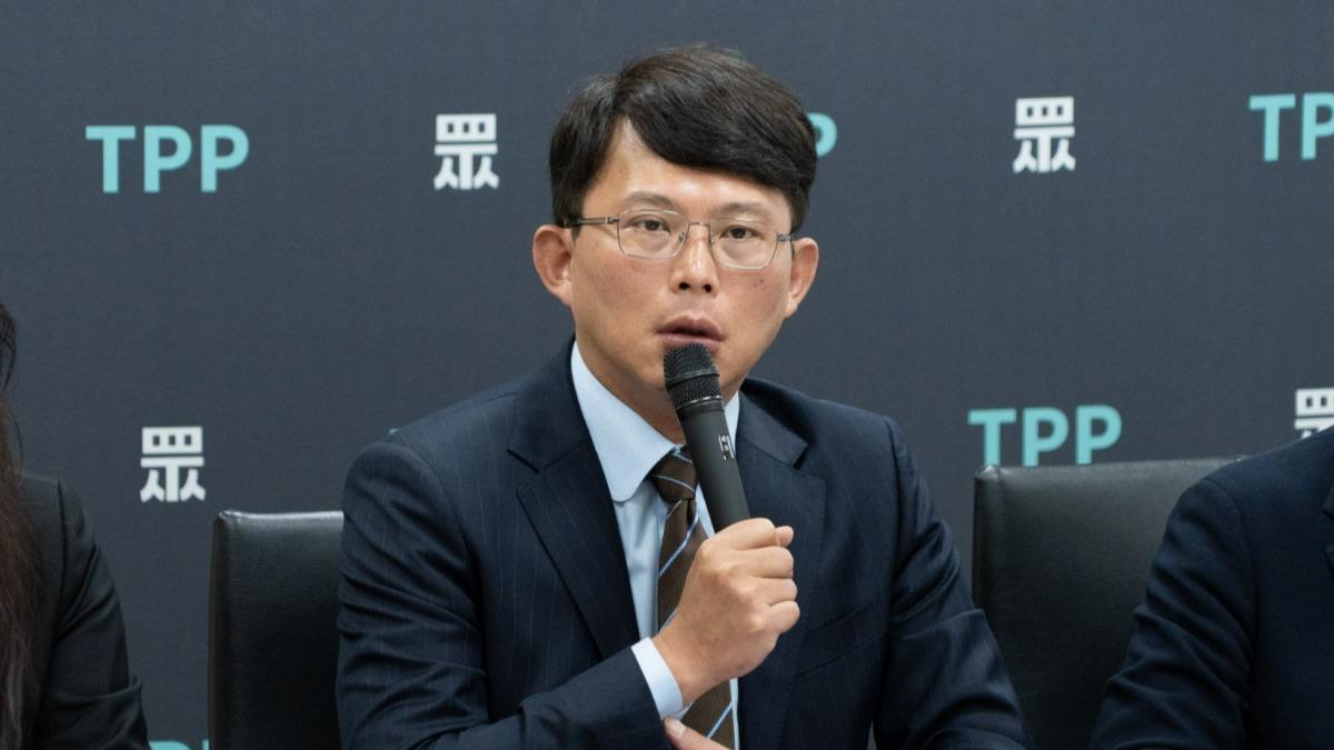 藍白共識!黃國昌喊「嚴格審查、該刪就刪」:總預算再退回重編