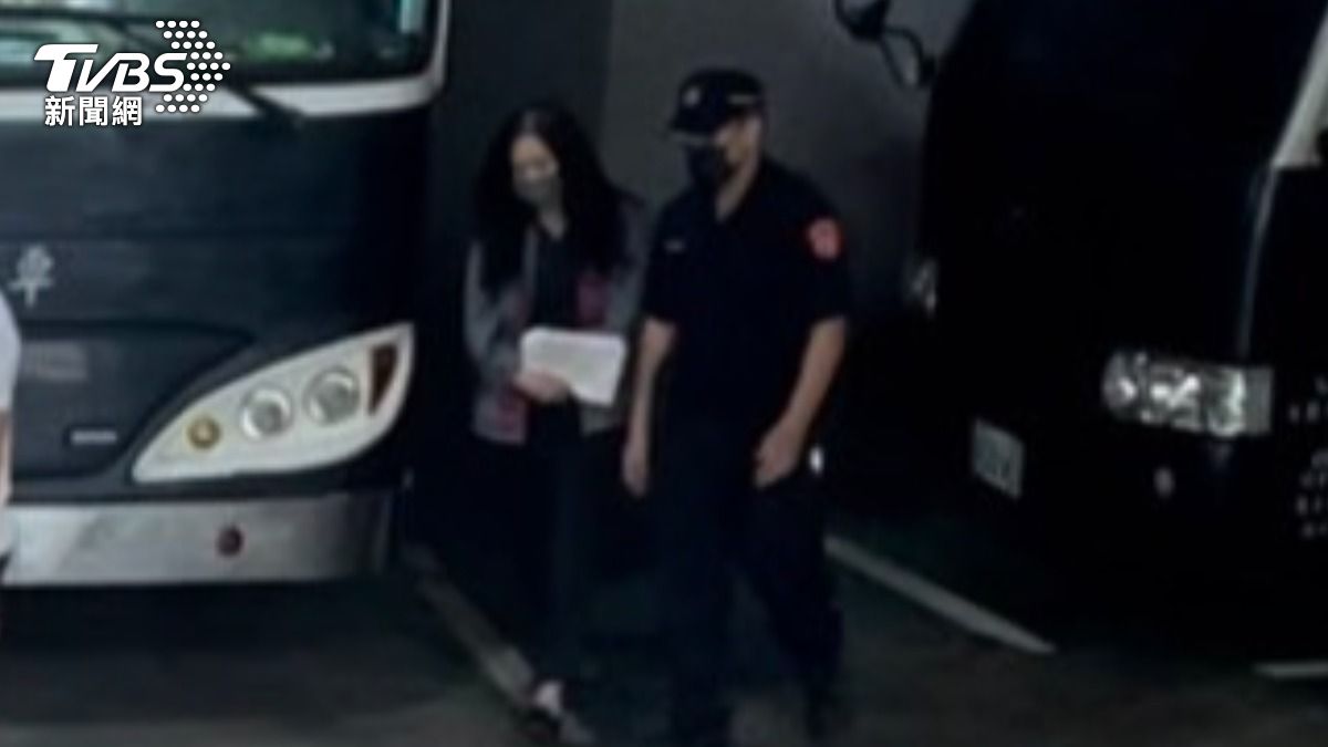 提訊應曉薇。(圖/潘千詩攝)