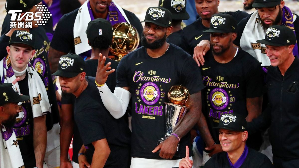NBA/泡泡冠軍難服眾!里夫斯嘆「只因他是LBJ」:環境是公平的