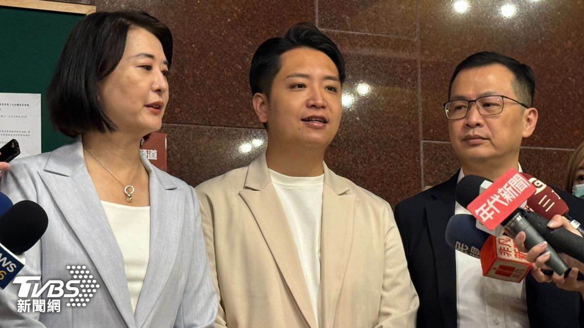 跑票?擋總預算「棄權」 羅廷瑋鞠躬道歉:不會有下次