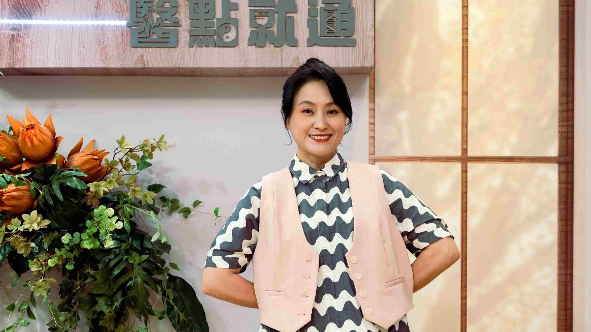 47歲「國民姑姑」海裕芬低調當媽2年！　一大轉變女兒爆哭：她看膩了