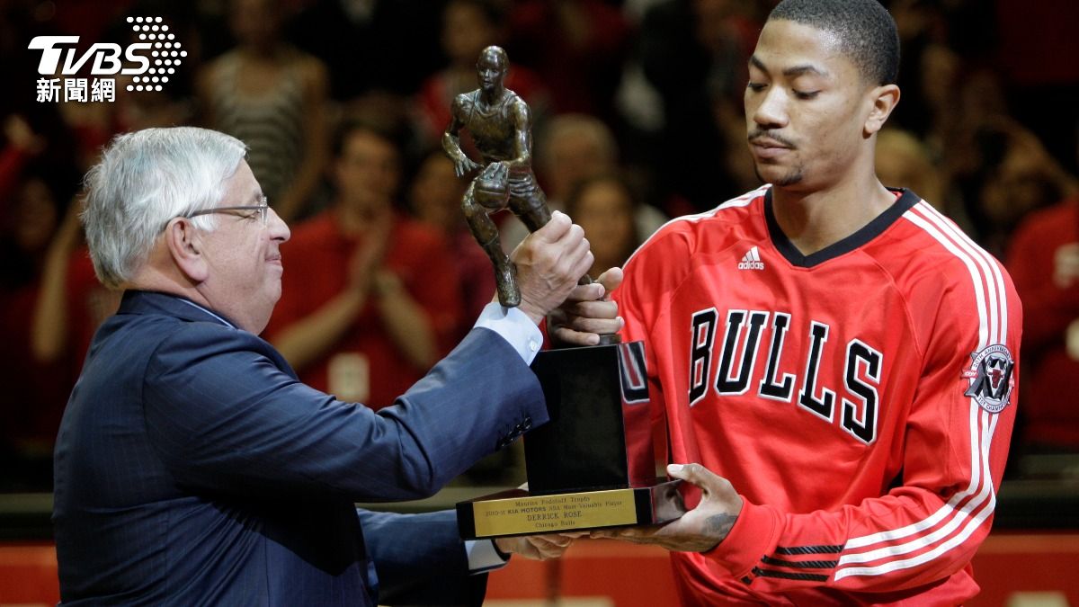 22歲的羅斯是NBA史上最年輕MVP得主。(圖/達志影像路透社)