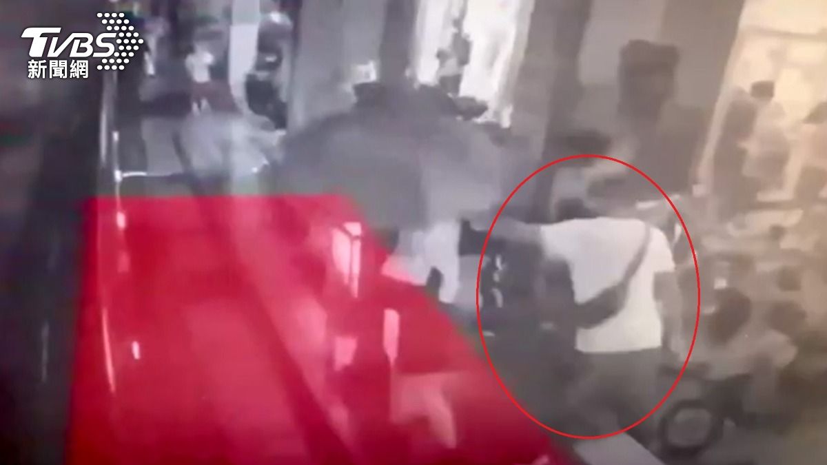 真大膽!派出所對面犯案 北市女等公車遭歹徒「背後扯斷項鍊」