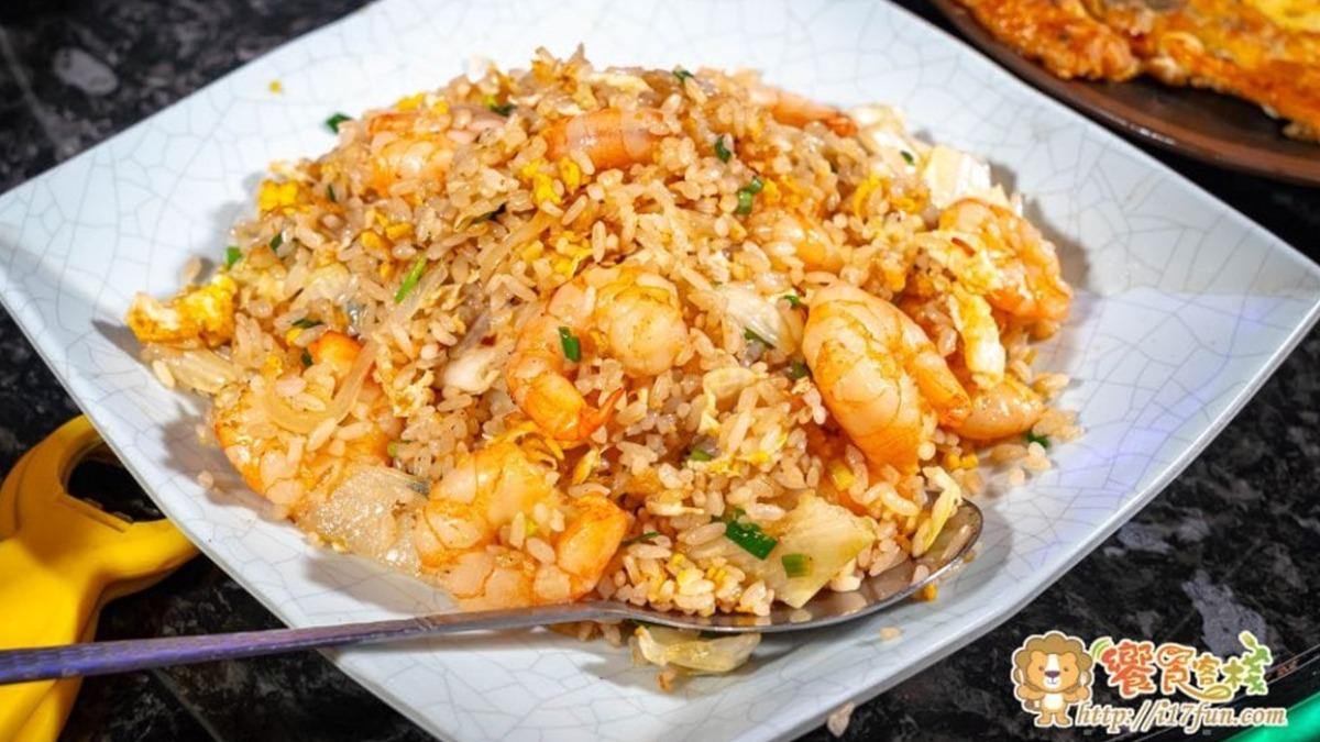 主食推薦來個炒飯,炒得粒粒分明而且保有鑊氣。(圖/饗食客棧。淘氣猴VS肥獅子的旅食天堂提供)