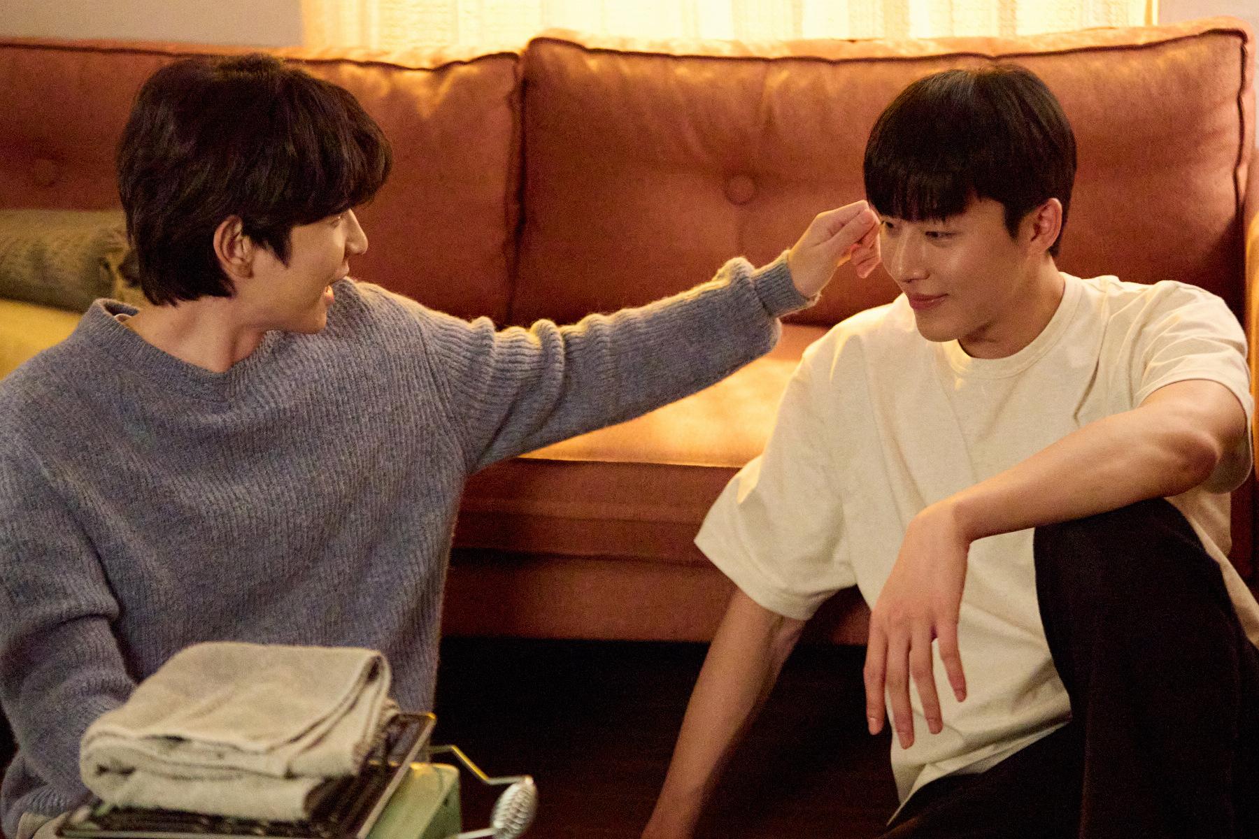本片由元太珉(右)、燾宇(左)領銜主演。(圖/采昌國際多媒體提供)