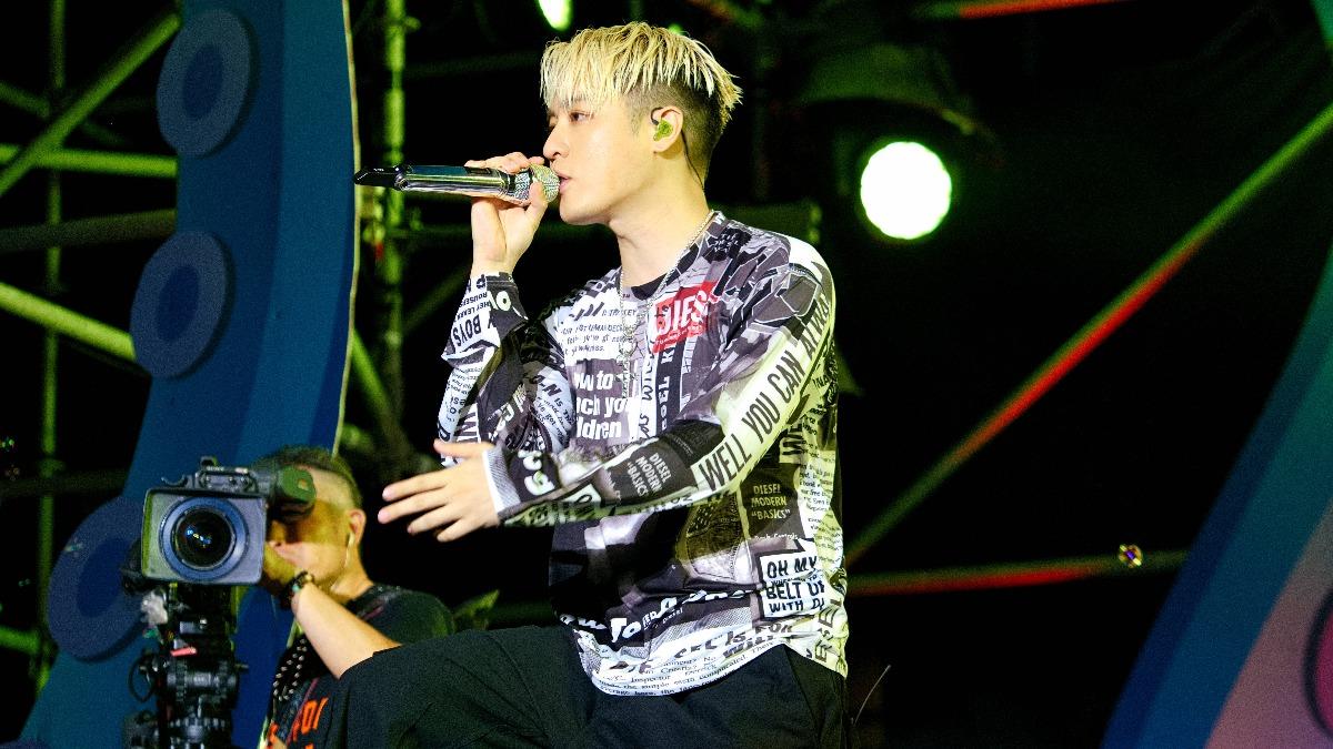 周湯豪澎湖首唱寵粉衝下台 韋禮安飆神曲「粉絲高舉1物」吃醋了