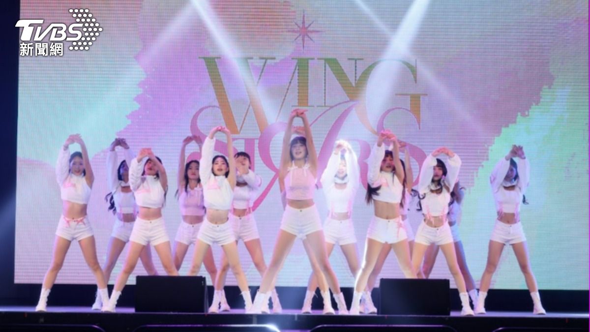數百位練習生加入,並選拔出16位優勝者參與今天的總決賽。(圖/TVBS)